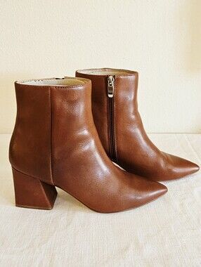 Steve Madden Classic Brown Leather Ankle Boots